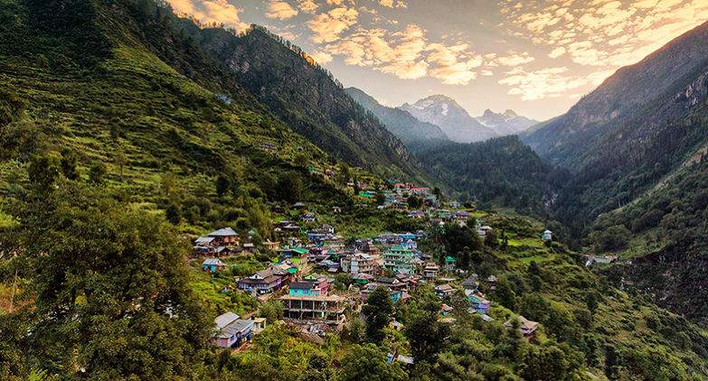 Kheerganga Mountain And Moon